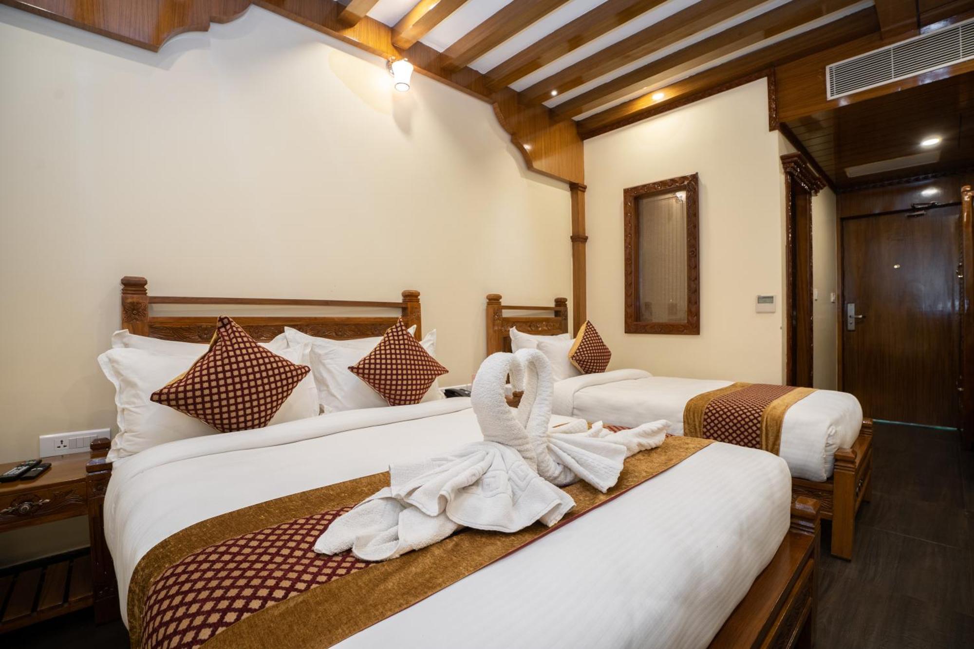 Surya Heritage Hotel กาฐมาณฑุ ภายนอก รูปภาพ