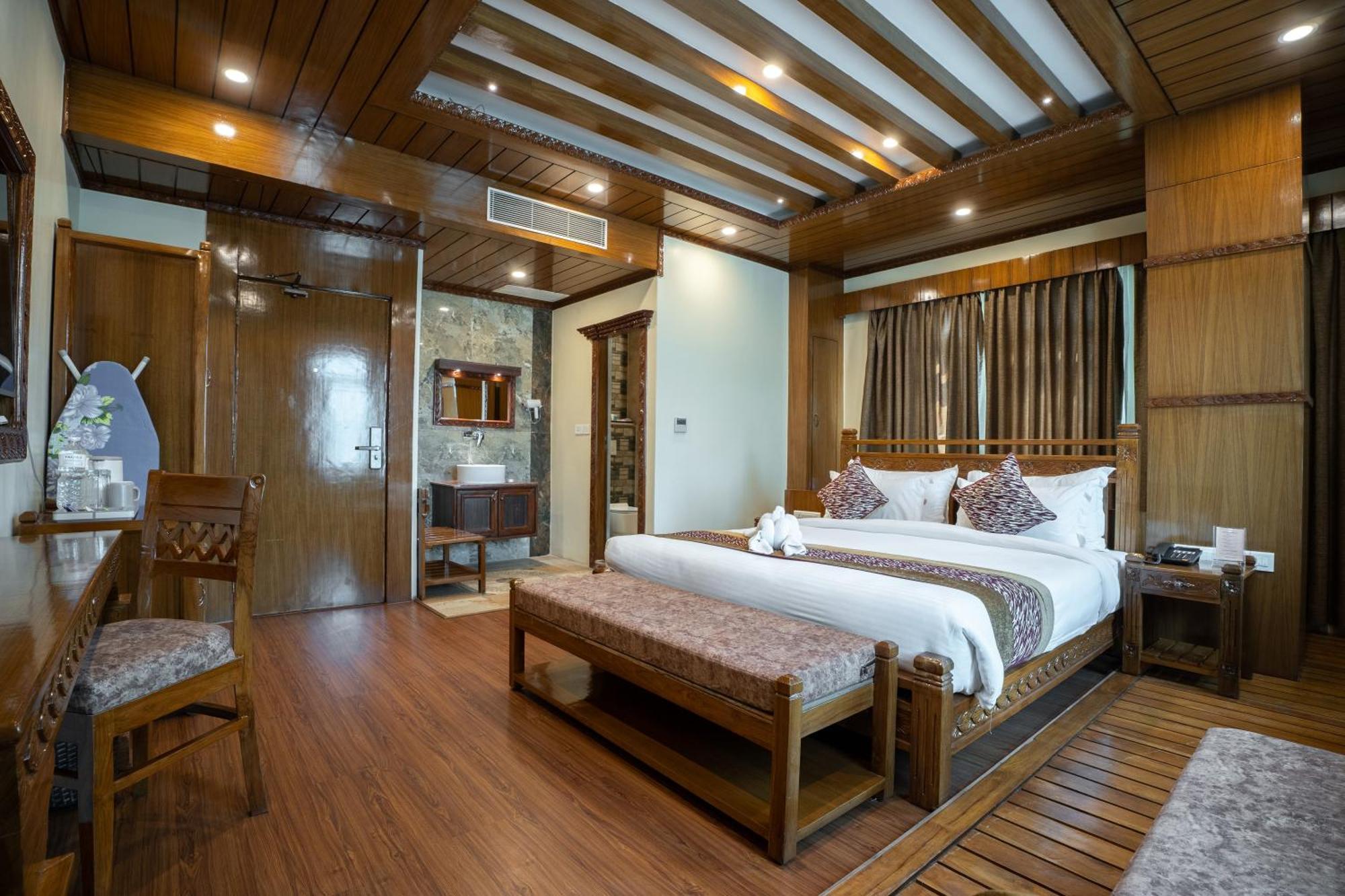 Surya Heritage Hotel กาฐมาณฑุ ภายนอก รูปภาพ